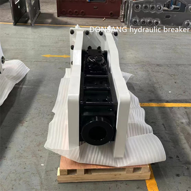 HB30G Hydraulic Hammer Breaker For 30 Tons Excavator